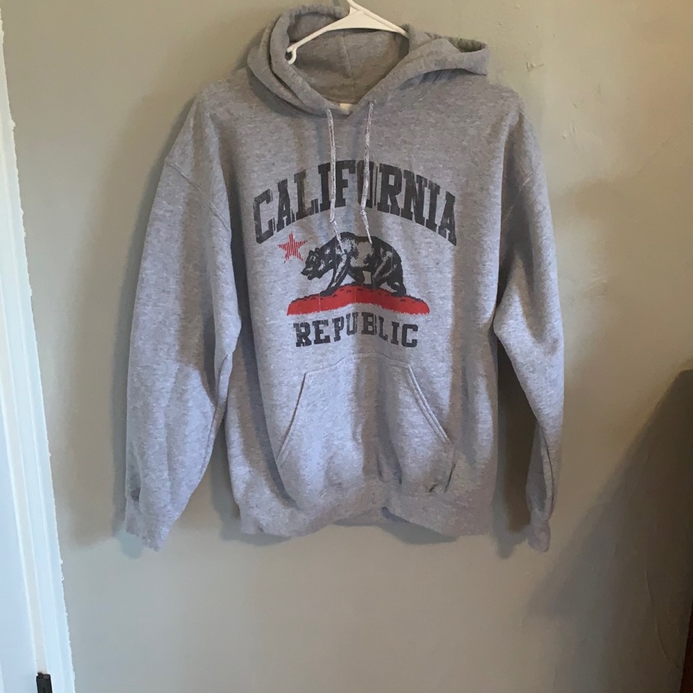California Republic Gildan hoodie